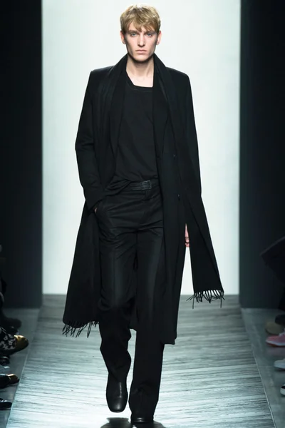Look 8